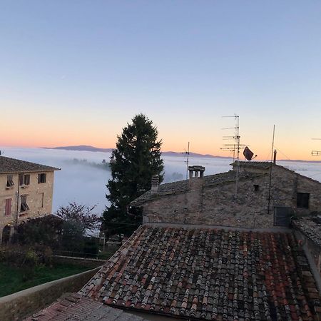 Casa Nel Centro Storico Leilighet San Gimignano Eksteriør bilde