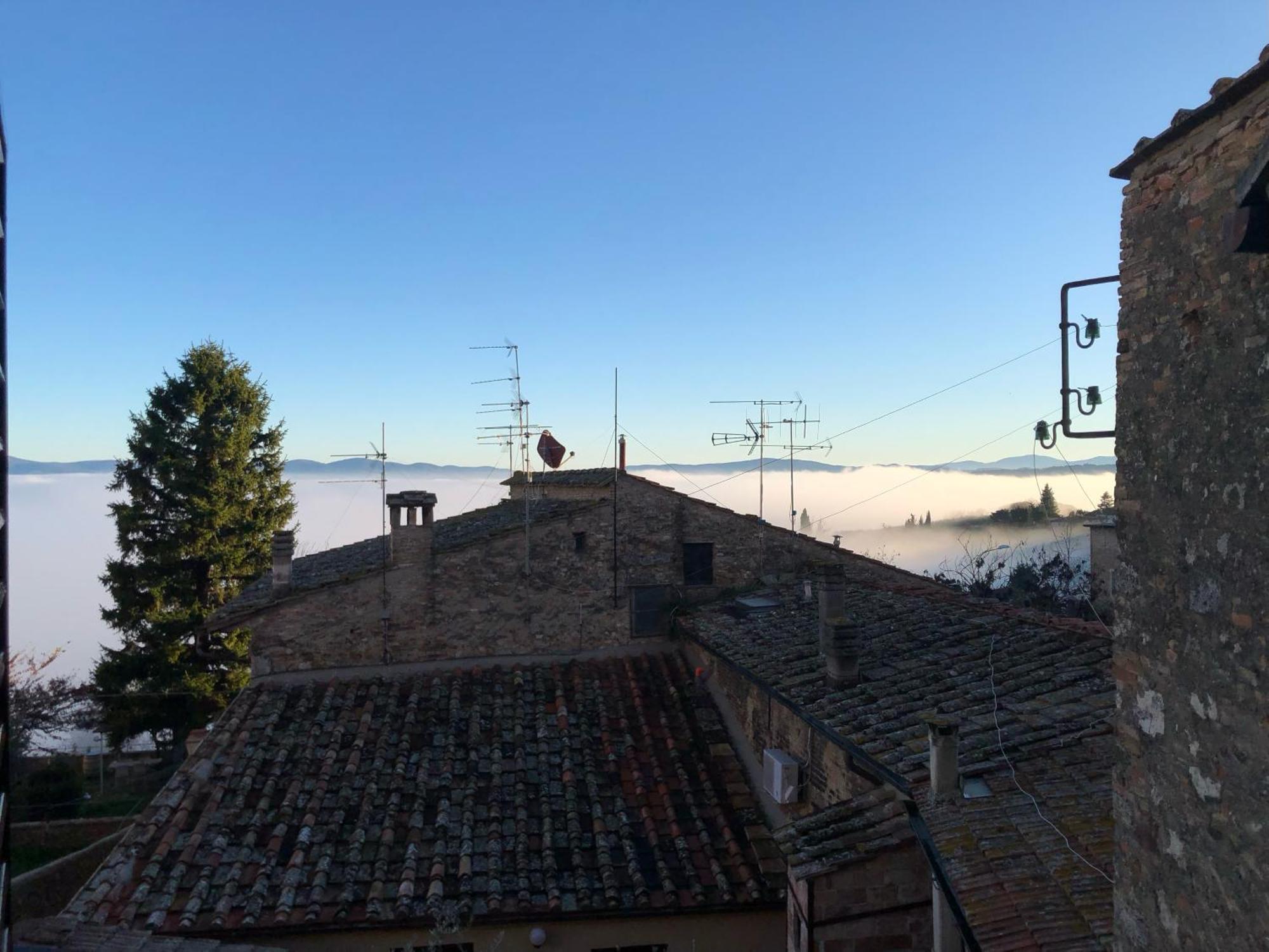 Casa Nel Centro Storico Leilighet San Gimignano Eksteriør bilde